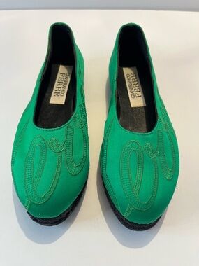 Gianfranco Ferré flats
Stunning emerald green espadrilles — eye-catching Sz 6.5